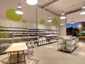 uMake cosmetics store at Lagonisi